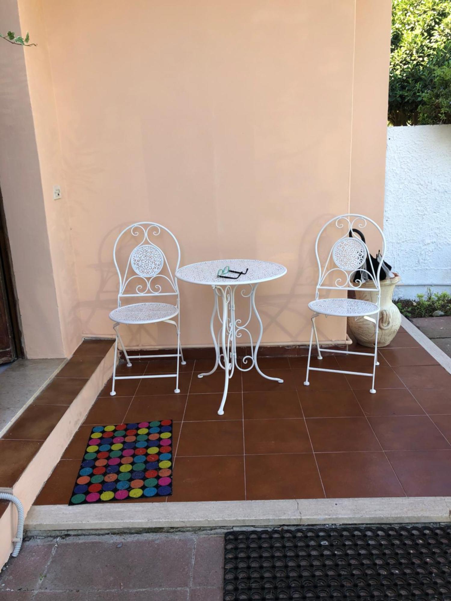 La Lantana Nuova Bed & Breakfast ฟลูมินิ ดิ กวาร์ตู ภายนอก รูปภาพ