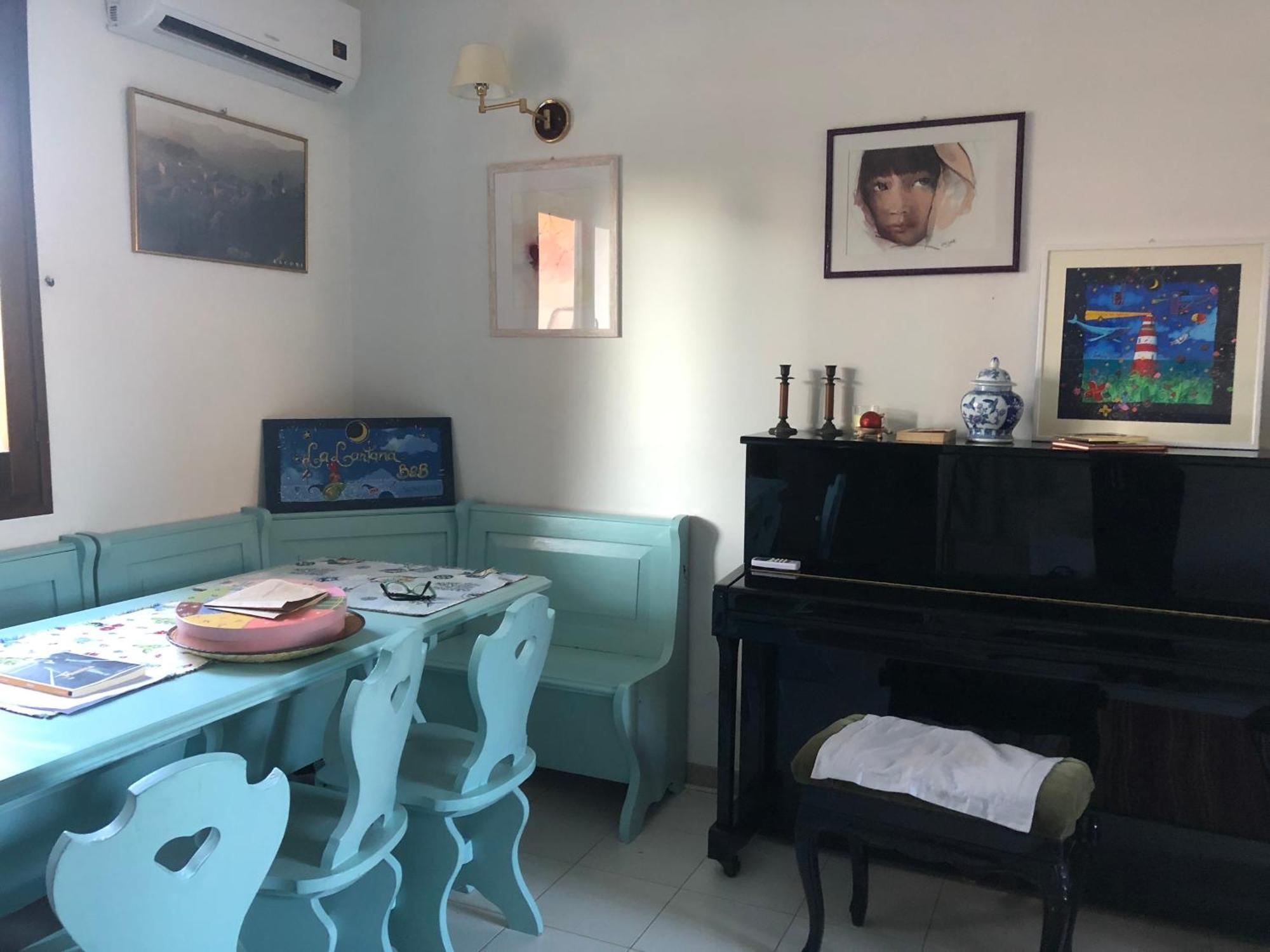 La Lantana Nuova Bed & Breakfast ฟลูมินิ ดิ กวาร์ตู ภายนอก รูปภาพ